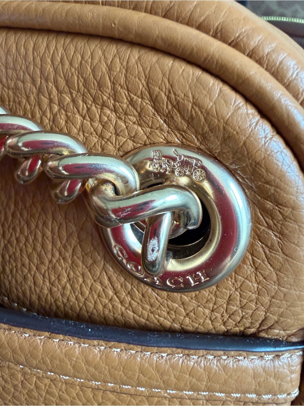 COACH: Cammie Chain Shoulder Bag - Picture 11 of 17